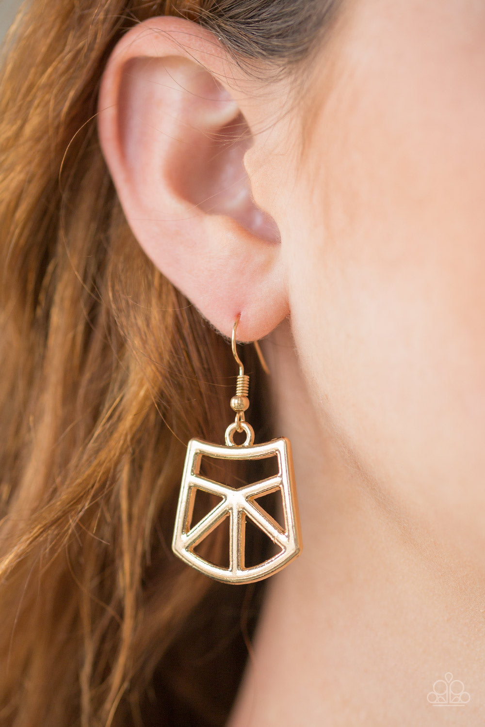 Strike While HAUTE - Gold Necklace Set