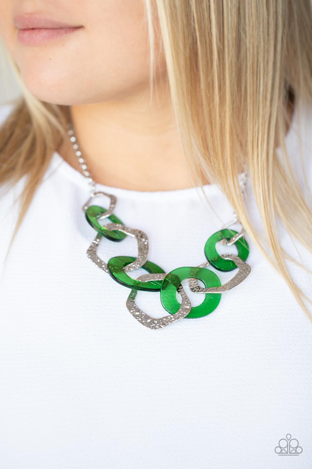 Urban Circus - Green Necklace Set