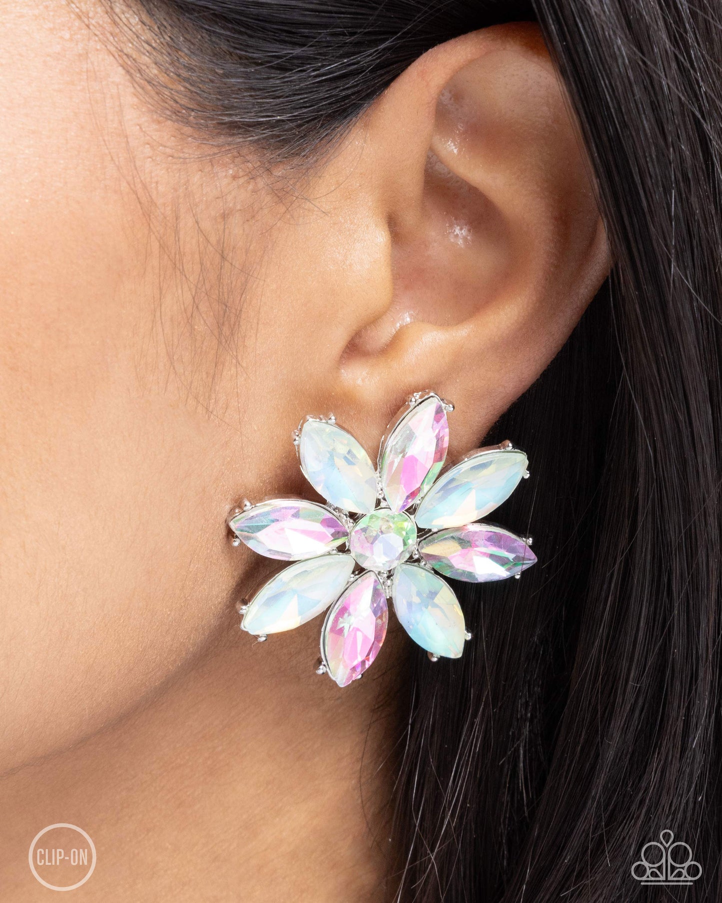 Maiden Makeover - Green Earrings (Clip-on)